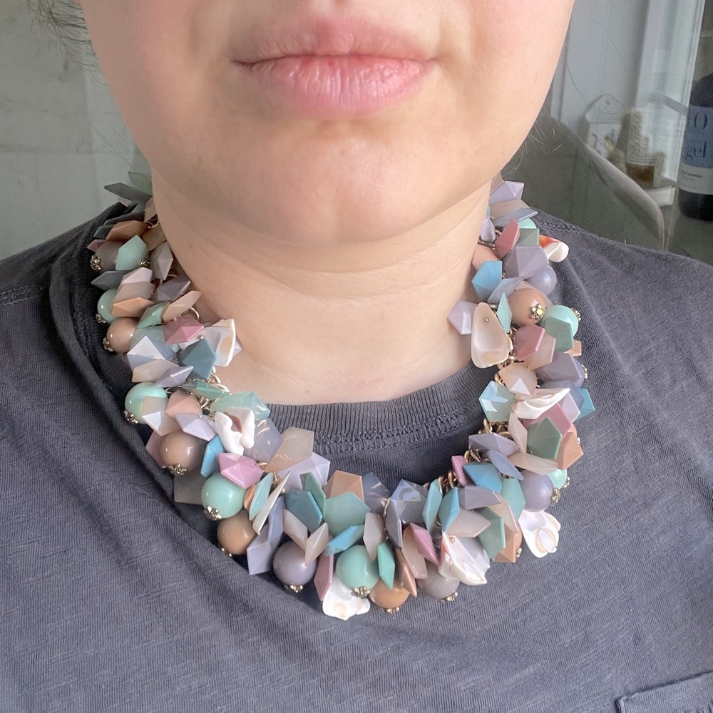 Anthropologie necklace - Picture 2 of 8
